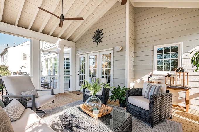 Screened porch roof options and how to choose between them